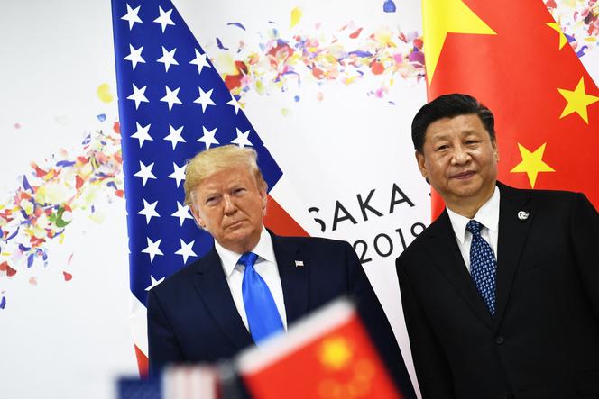 Les présidents américain et chinois, Donald Trump et Xi Jinping, lors d’une réunion bilatérale en marge du sommet du G20 à Osaka (Japon), le 29 juin 2019.