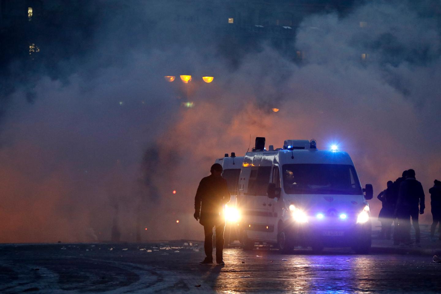 « Gilets jaunes » : relaxe d’un major de CRS poursuivi pour la main arrachée d’un manifestant en 2018