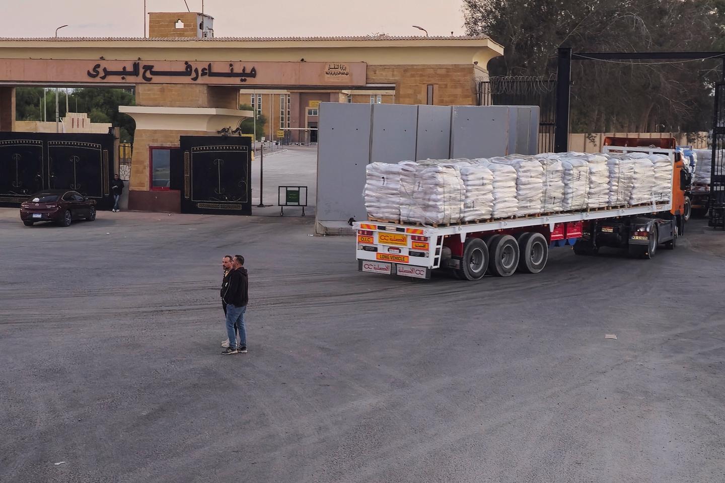 Israel considers one-way exits for Gazans to Egypt