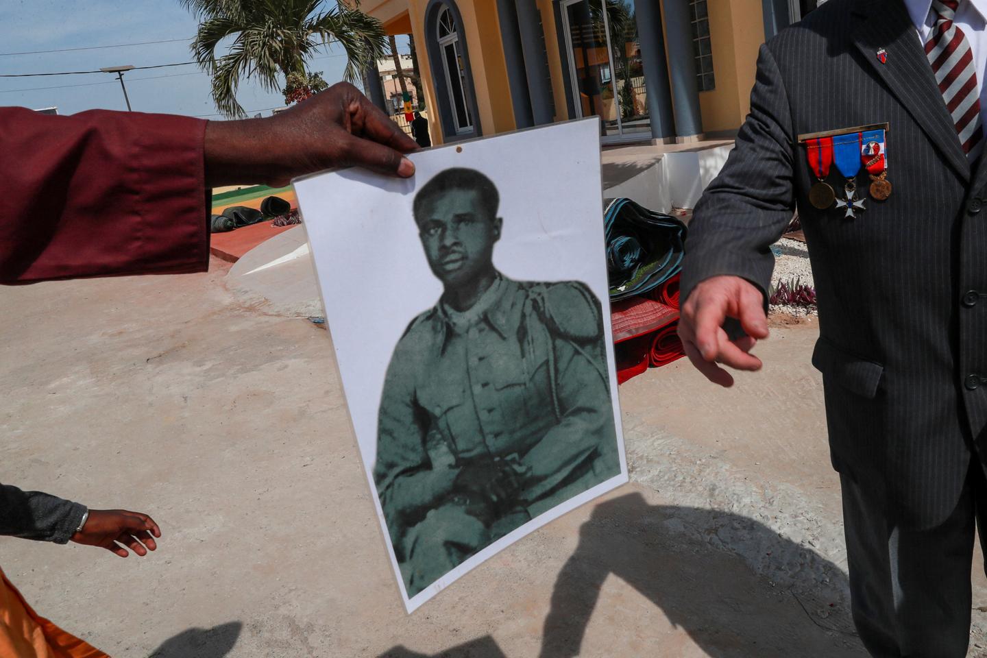 Sénégal : le massacre de Thiaroye a été « prémédité » et « camouflé » par la France, selon un comité de chercheurs