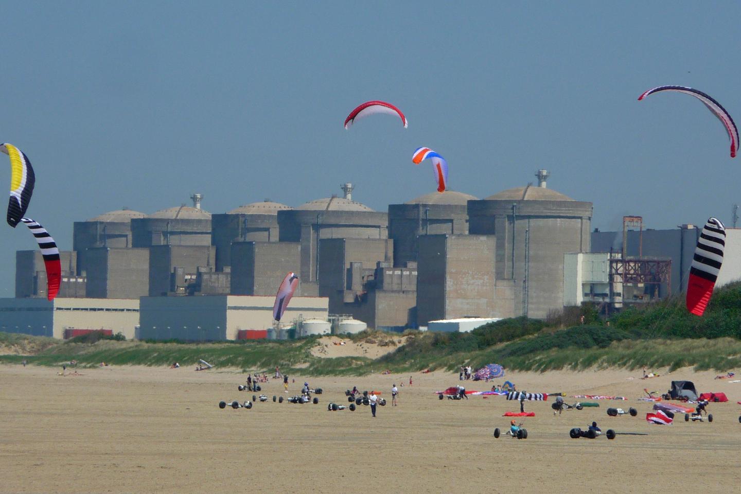 Nucléaire : à Gravelines, EDF confronté à un « défi majeur » pour construire des réacteurs sur un sol « aux caractéristiques mécaniques médiocres »