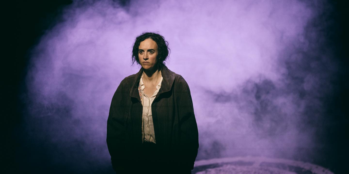 « Femme non rééducable », au Théâtre de la Concorde, à Paris : Anna Politkovskaïa, voix symbole de l’autre Russie