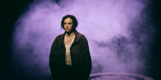 « Femme non rééducable », au Théâtre de la Concorde, à Paris : Anna Politkovskaïa, voix symbole de l’autre Russie