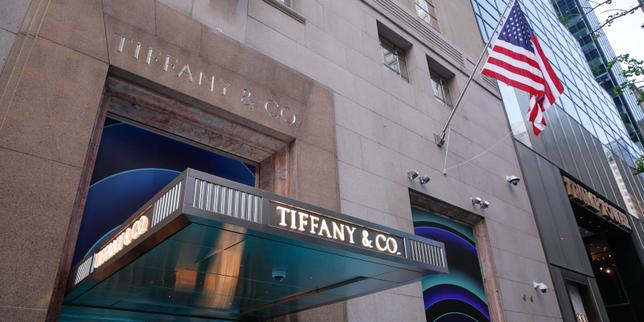 A Paris, LVMH réinstalle Tiffany en grand sur les Champs-Elysées et rue de la Paix