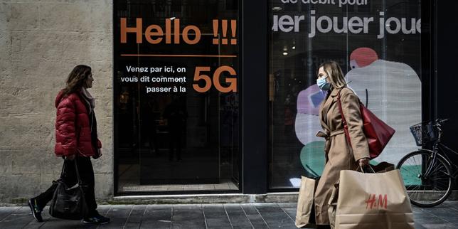 Téléphonie mobile : cinq ans après son arrivée en France, la 5G n’a pas révolutionné les usages