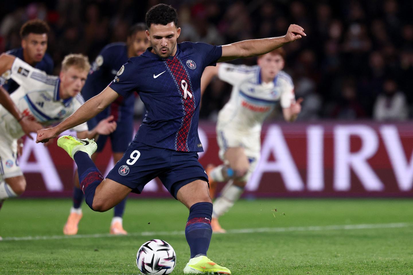 Fanion RC Strasbourg - Paris St Germain - Coupe De France 2004 - Parfait état