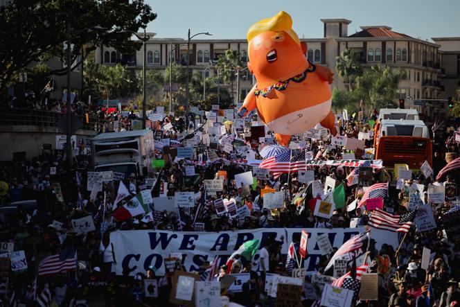 Manifestation contre Donald Trump à Los Angeles, samedi 18 octobre 2025.