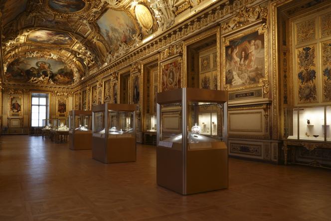 Vue de la galerie d’Apollon, au Louvre.