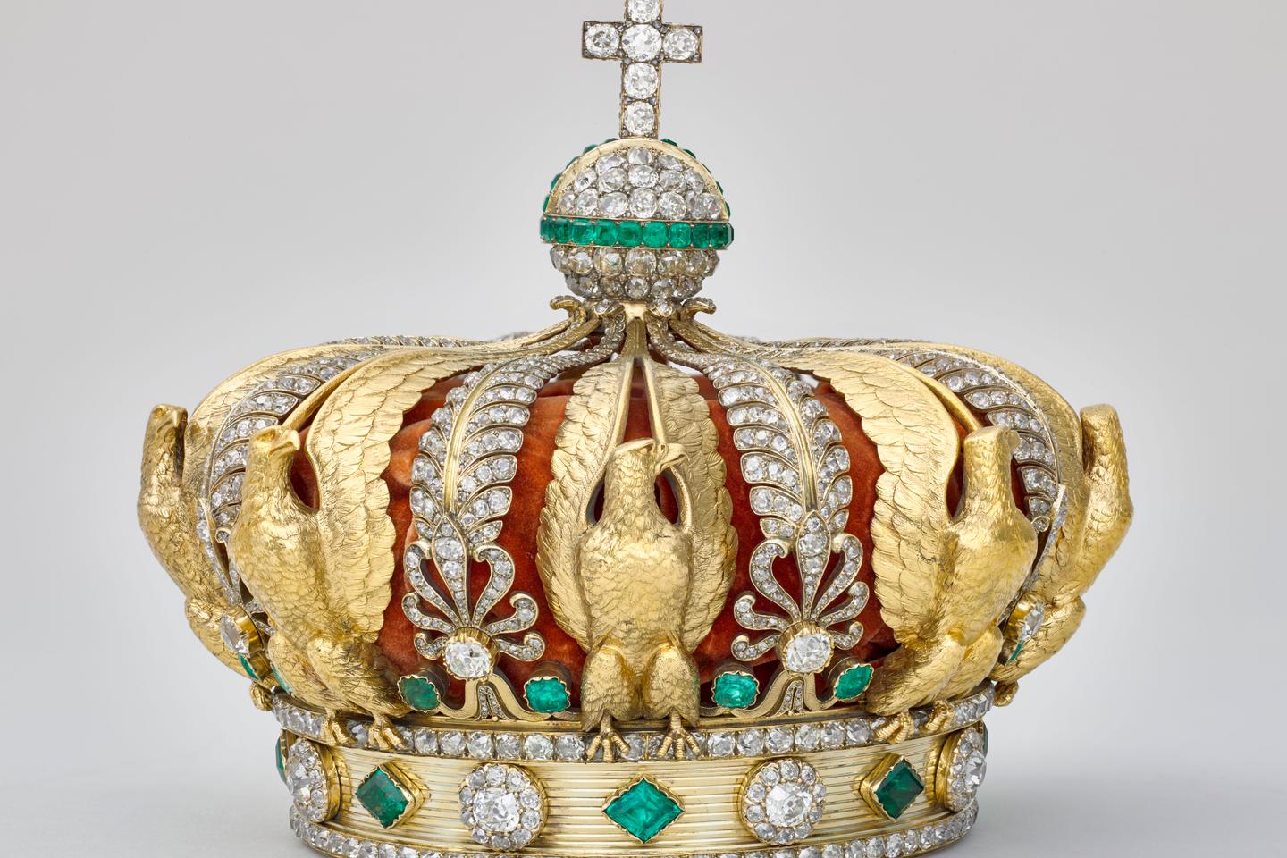 Cambriolage au LouvreÂ : les photos de ces bijoux dâ€™une Â«Â valeur patrimoniale...
