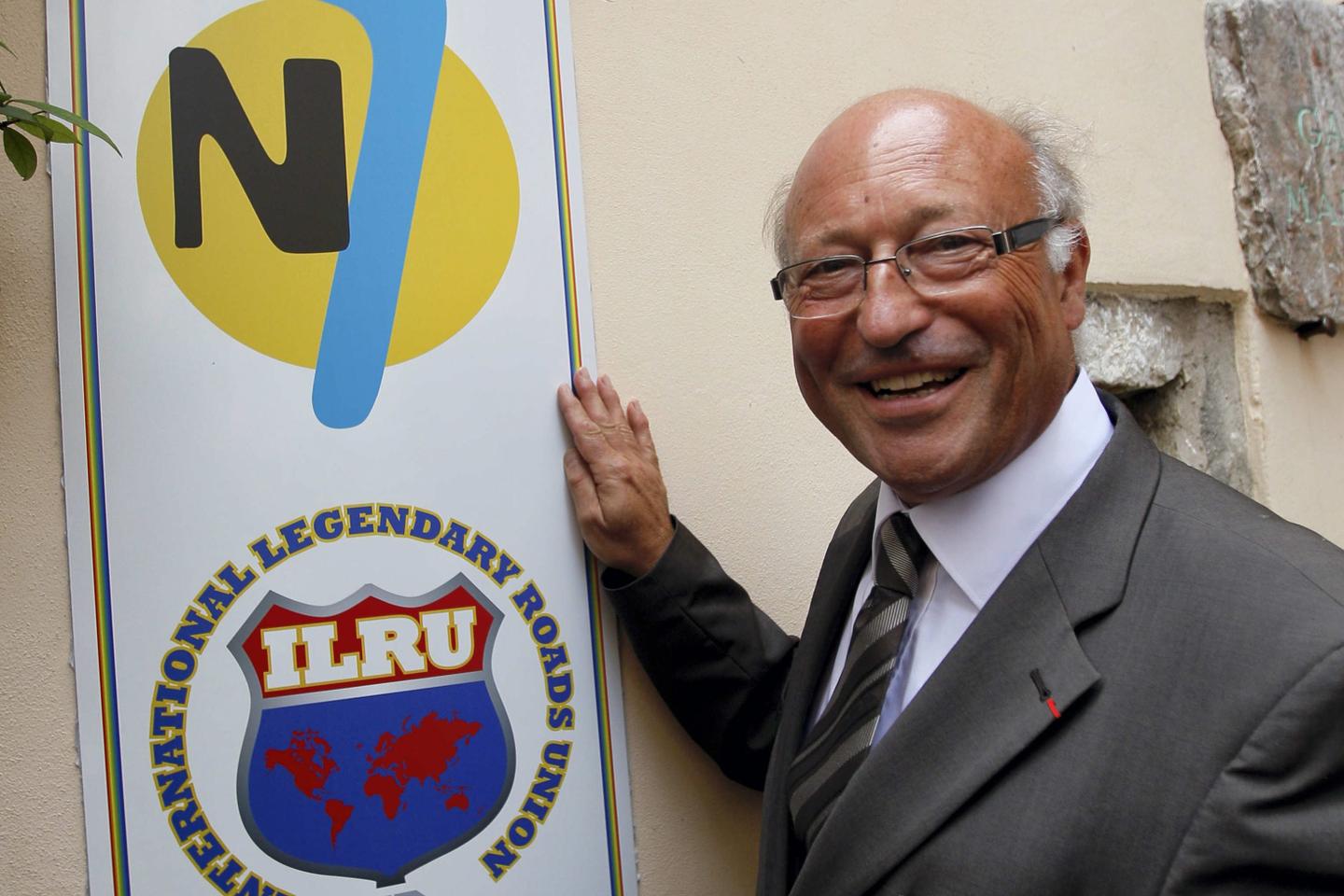 Gilbert Bouchet, sénateur atteint de la maladie de Charcot, est mort Gilbert Bouchet, sénateur atteint de la maladie de Charcot, est mort