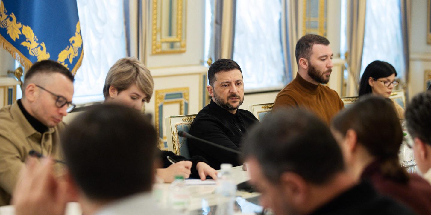 EN DIRECT, guerre en UkraineÂ : la ligne de front actuelle doit servir de Â«Â baseÂ Â»...