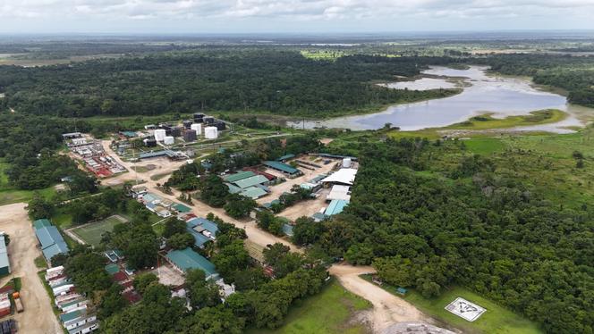 Installations pétrolières de Perenco à Campo Xan. L’usine est située dans la municipalité de La Libertad, dans le département du Petén, Guatemala, le 29 août 2025 .
