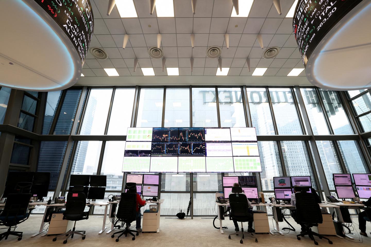 Les Bourses de Paris, Madrid et Londres atteignent des niveaux historiques, profitant de la fin attendue du shutdown aux Etats-Unis