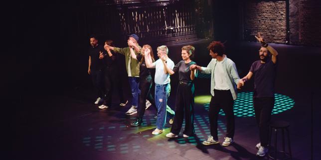 « La venue de Panayotis Pascot permet d’apporter un revenu stable garanti » : quand le théâtre public s’ouvre au stand-up