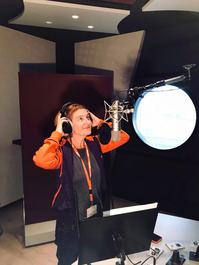 Sophie Simonot, dans les studios d’Arte Radio en 2022.