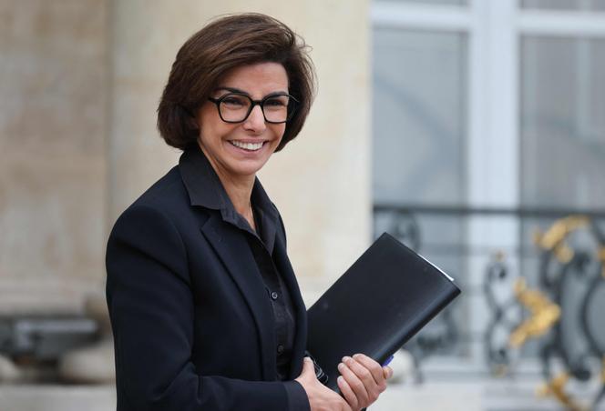 La ministre de la culture, Rachida Dati, devant l’Elysée, le 22 octobre 2025.