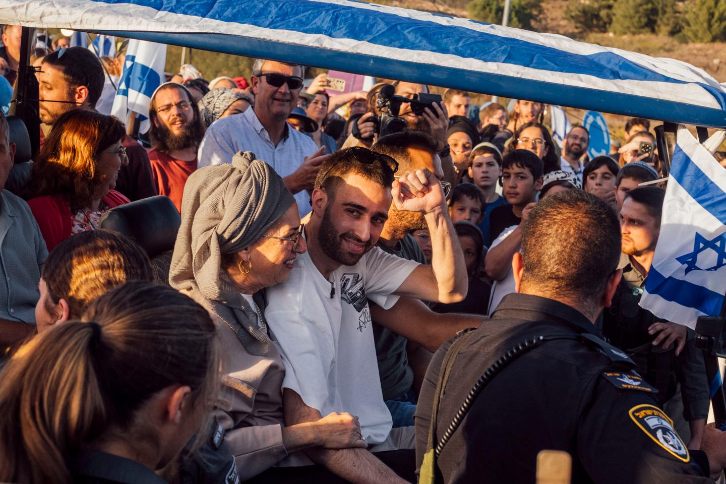 En Israël, des otages lèvent le voile sur leurs conditions de détention