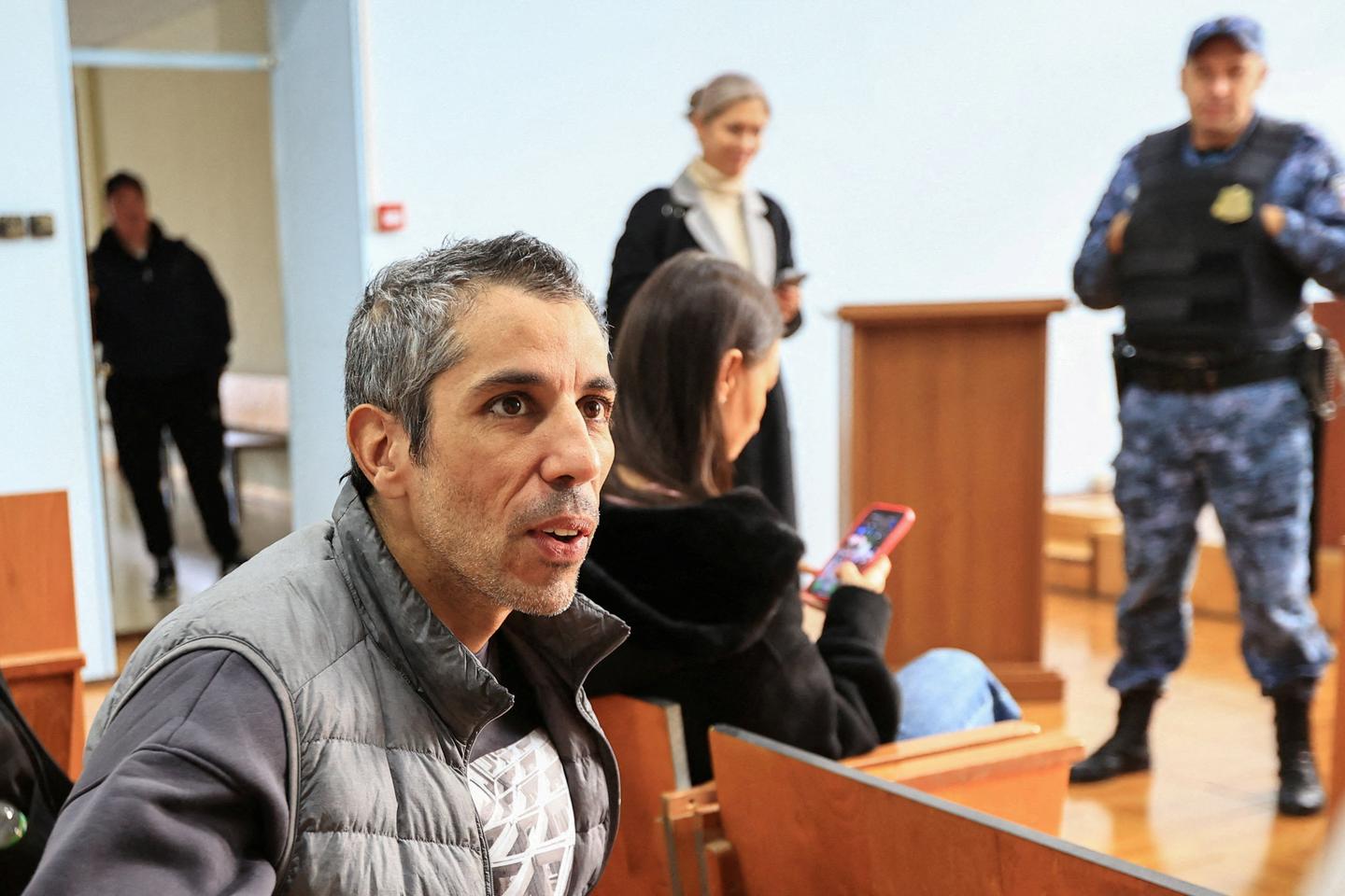 Le cycliste dâ€™endurance Sofiane Sehili, de retour en France aprÃ¨s cinquante jours de...