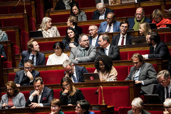 Le groupe Socialistes et apparentés à l’Assemblée nationale, à Paris, le 24 octobre 2025.