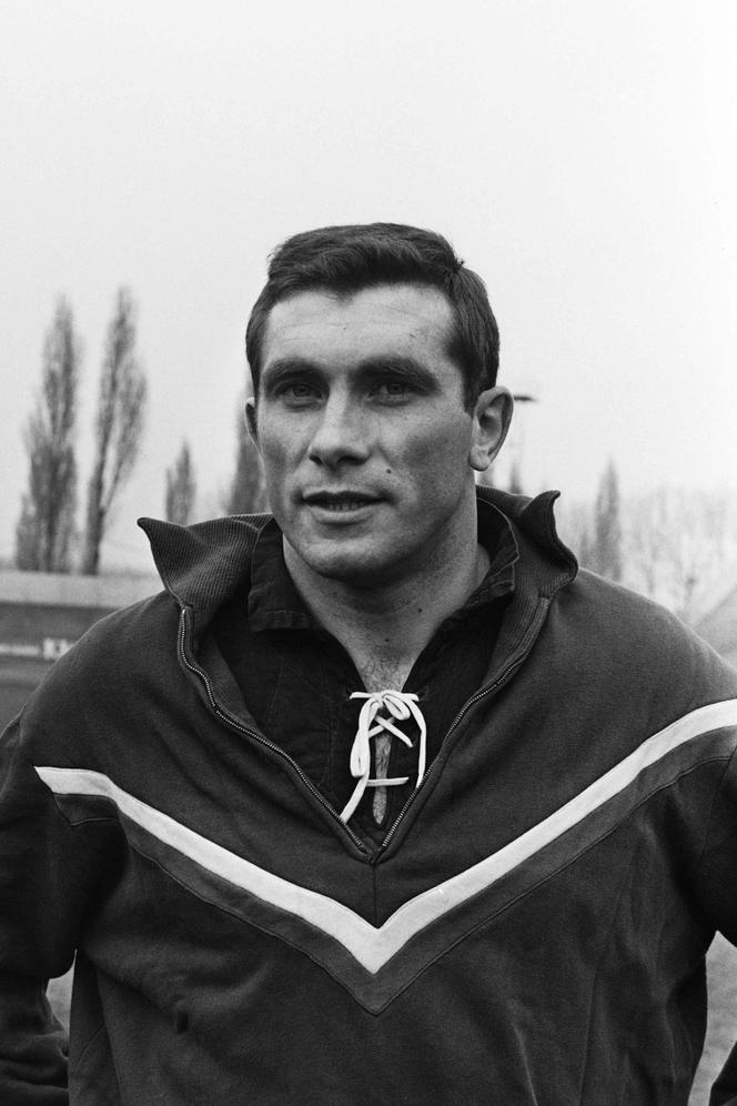 Cái chết của André Herrero, được gọi là "Người vĩ đại", một biểu tượng bóng bầu dục ở Toulon