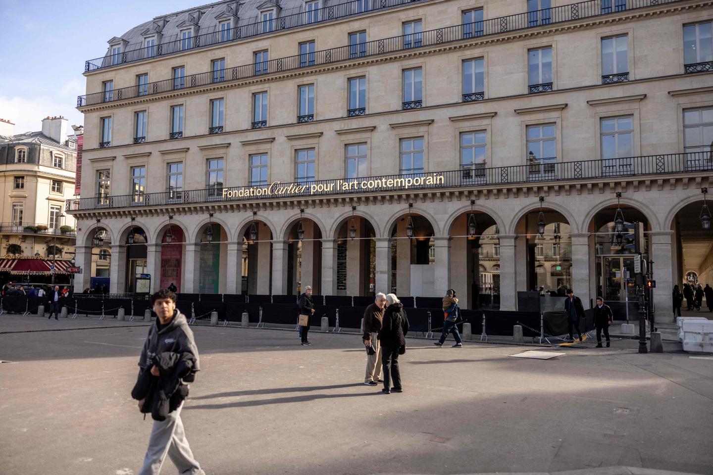 « Le vol au Louvre signe un basculement entre une culture publique désargentée et usée, et des acteurs privés riches et agiles »