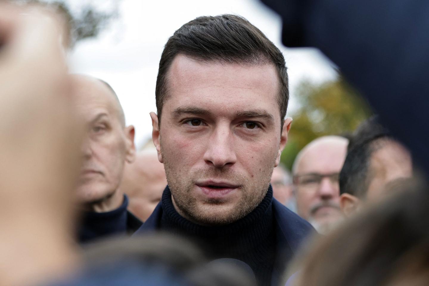 « Que Jordan Bardella ose citer Marc Bloch est un outrage à toutes les victimes de la...