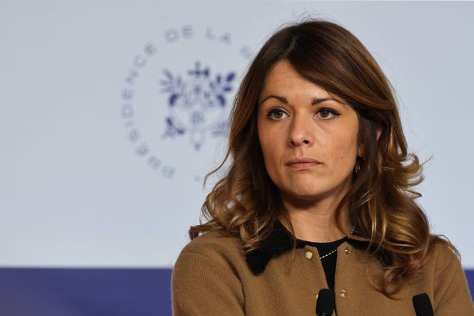 La porte-parole du gouvernement, Maud Bregeon, à l’issue du conseil des ministres à l’Élysée, à Paris, le 29 octobre 2025.
