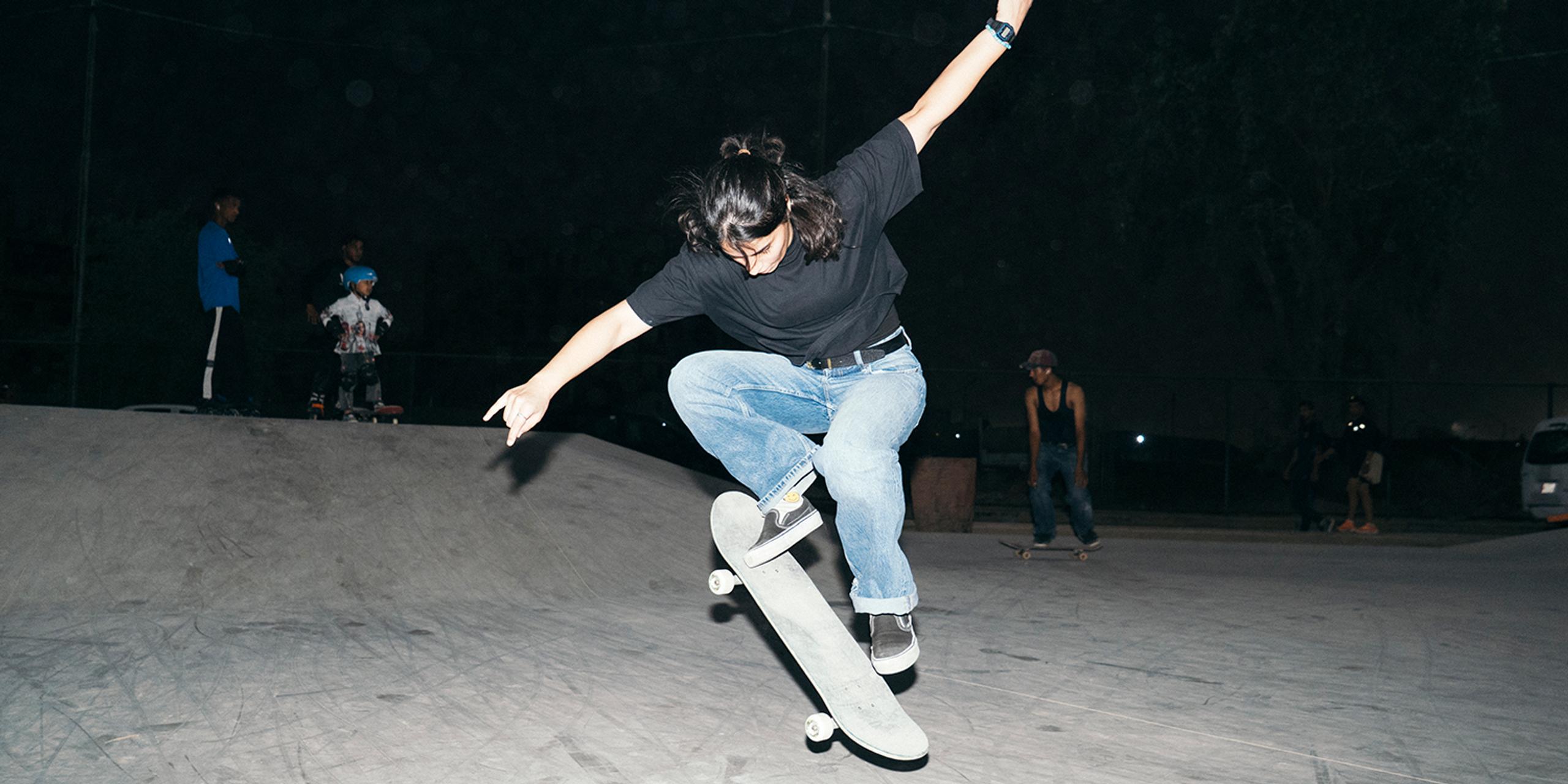 A Bagdad, les skateuses imposent leurs figures : « Une femme qui fait du skate, ça reste mal perçu »