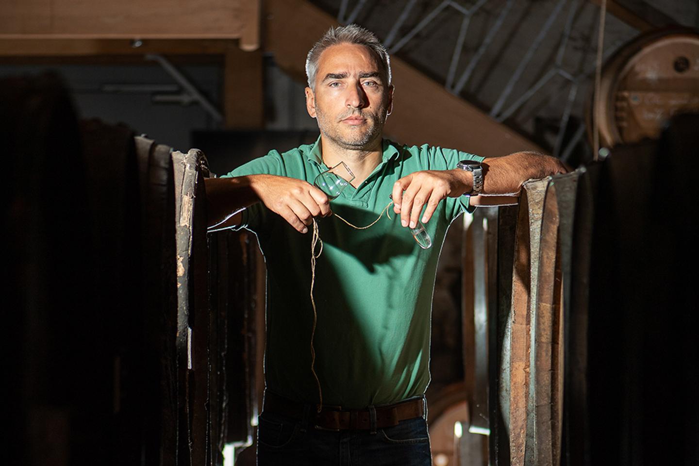 Les cognacs de Guilhem Grosperrin, le fût sacré : « La lenteur est ce qui fait la qualité de ces eaux-de-vie »