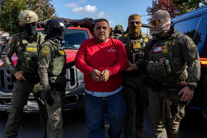 Arrests during a raid by federal Border Patrol agents in Chicago, Illinois, October 31, 2025.