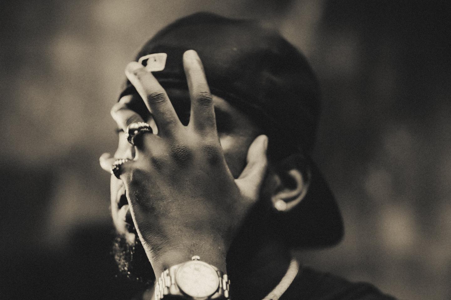 Dans « Dom Pérignon Crying », le rappeur Josman fait pleurer le champagne