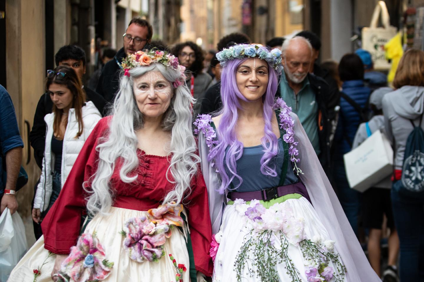 Cosplayers et dessinateurs du monde entier ont rendez-vous à Lucques, en Italie