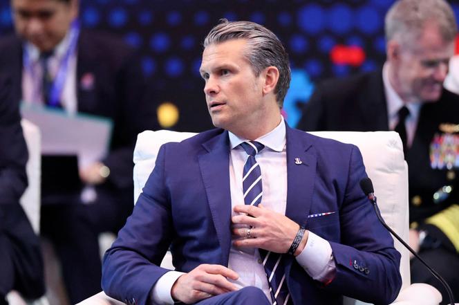 Le secrétaire à la défense américain, Pete Hegseth, à Kuala Lumpur, le 1ᵉʳ novembre 2025.