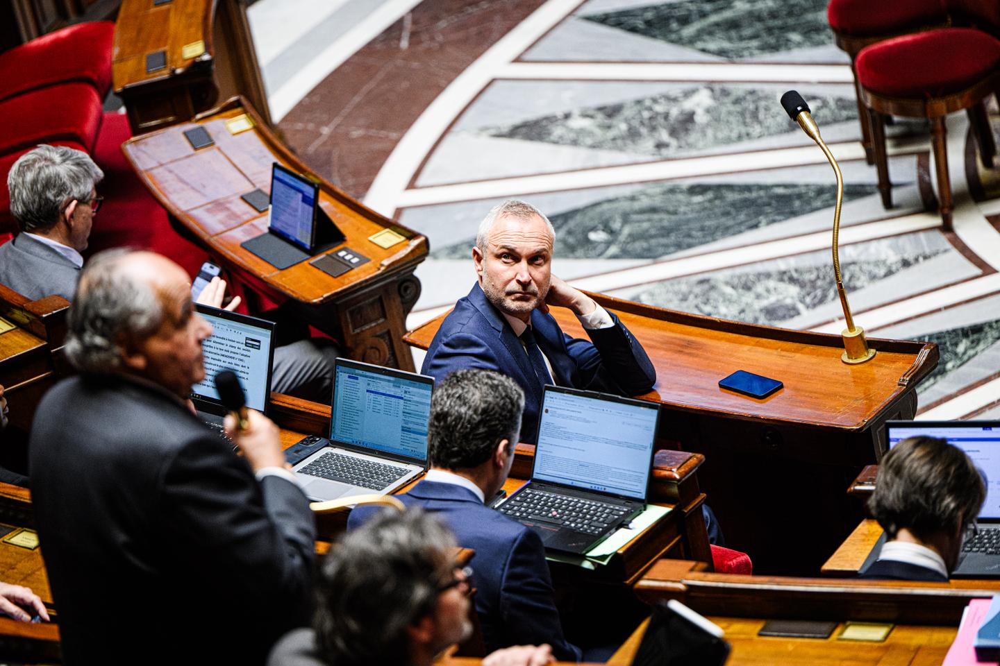 Fin de vie : le Sénat examinera les propositions de loi dès janvier Fin de vie : le Sénat examinera les propositions de loi dès janvier