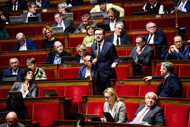 Le député socialiste Philippe Brun, lors de la suite de l’examen du projet de loi de finances pour 2026, à l’Assemblée nationale, à Paris, le 31 octobre 2025.