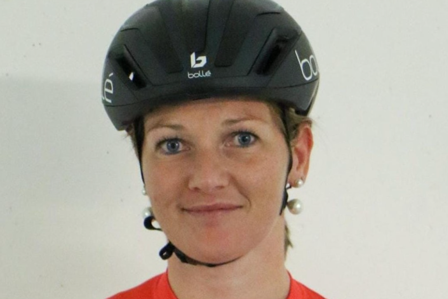 Emotion aprÃ¨s la mort de Cindy Morvan, ancienne coureuse cycliste, tuÃ©e par arme Ã  feu...