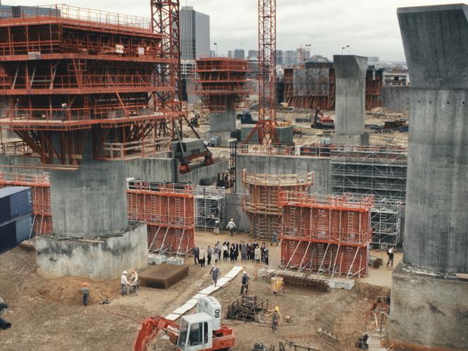 Image extraite du film « L’Inconnu de la Grande Arche », de Stéphane Demoustier.