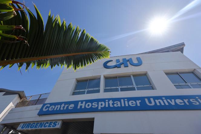 Le service des urgences du CHU Sud de Saint-Pierre, à La Réunion, le 2 avril 2025.