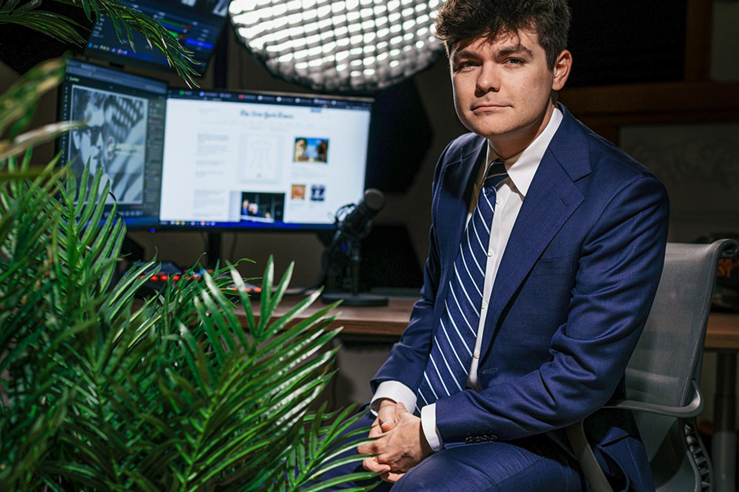 Le suprémaciste blanc Nick Fuentes sème la zizanie dans le monde MAGA Le suprémaciste blanc Nick Fuentes sème la zizanie dans le monde MAGA