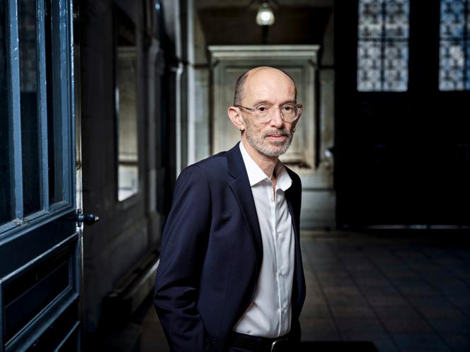 L’écrivain Laurent Mauvignier, à Paris, en octobre.