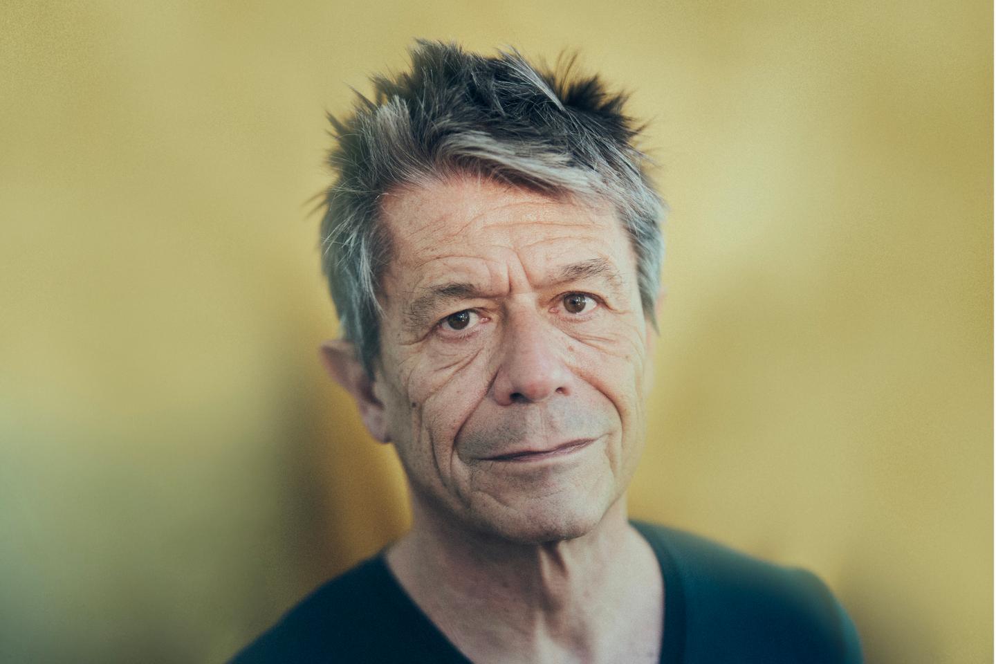 Le prix Médicis est décerné à Emmanuel Carrère pour « Kolkhoze » Le prix Médicis est décerné à Emmanuel Carrère pour « Kolkhoze »