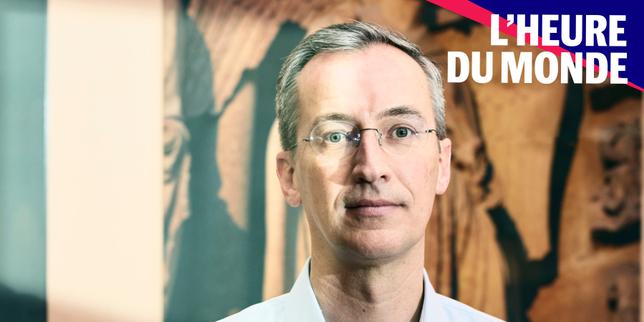 L'ascesa di Pierre-Edouard Stérin: un miliardario nella politica di destra e estrema destra 

Introduzione
Il miliardario e imprenditore conservatore Pierre-Edouard Stérin ha fatto il suo ingresso nella politica con un approccio simile a quello che utilizzerebbe per investire in un nuovo business. Ma fino a che punto è diventato influente nella destra e nell'estrema destra?

Approfondimento
Per comprendere le ambizioni di Stérin, è fondamentale analizzare il suo percorso e le sue strategie. Clément Guillou, giornalista specializzato sull'estrema destra per il quotidiano "Le Monde", offre una prospettiva approfondita sulle mire di Stérin nella politica.

Possibili Conseguenze
La crescente influenza di Stérin all'interno della destra e dell'estrema destra potrebbe avere conseguenze significative sulla scena politica. È importante valutare come le sue ambizioni potrebbero impattare sul panorama politico e sociale.

Opinione
Sebbene le opinioni su Stérin possano variare, è indiscusso che il suo ingresso nella politica abbia sollevato interesse e dibattito. La sua capacità di investire nella politica come in un business potrebbe essere vista come un approccio innovativo o come una strategia pericolosa.

Analisi Critica dei Fatti
È cruciale esaminare criticamente le azioni e le dichiarazioni di Stérin per comprendere le sue vere intenzioni e il potenziale impatto delle sue ambizioni. Un'analisi obiettiva dei fatti può aiutare a separare la realtà dalle speculazioni.

Relazioni con altri fatti
La vicinanza di Stérin all'estrema destra e la sua influenza potrebbero essere collegate ad altri eventi e tendenze politiche. È importante considerare come le sue ambizioni si inseriscano nel più ampio contesto politico e sociale.

Contesto storico
Per comprendere appieno il significato dell'ascesa di Stérin, è necessario considerare il contesto storico in cui si inserisce. Le tendenze politiche e sociali degli ultimi anni possono offrire una prospettiva più ampia sulle sue ambizioni e sul loro potenziale impatto.

Fonti
Questo articolo si basa su informazioni provenienti da Le Monde, un quotidiano francese noto per la sua copertura approfondita degli eventi politici e sociali. Per ulteriori informazioni, si consiglia di visitare il sito web ufficiale di Le Monde e di ascoltare il podcast menzionato, disponibile sul loro canale.