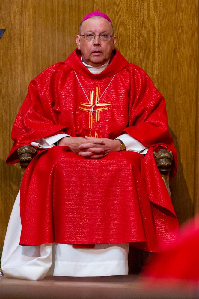 L’ex-évêque de Verdun, Jean-Paul Gusching, à la cathédrale Notre-Dame de Verdun (Meuse), le 2 avril 2023.