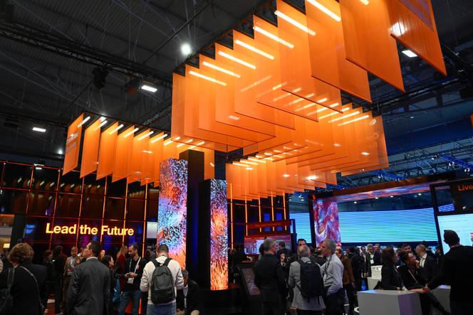 Stand du groupe Orange, au Mobile World Congress, à Barcelone, le 5 mars 2025.