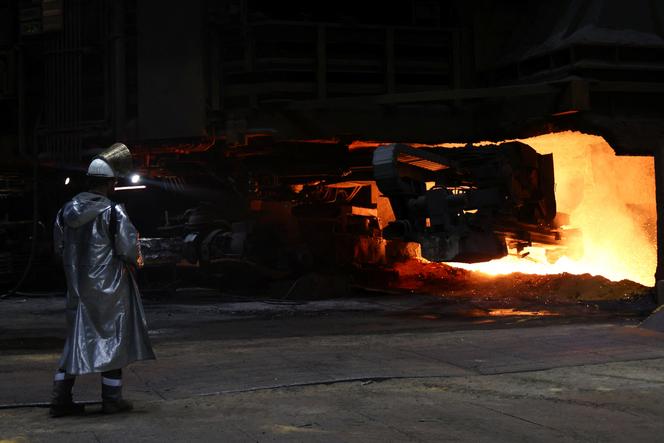 Dans l’une des usines de l’aciériste ThyssenKrupp, à Duisburg (Allemagne), le 5 novembre 2025. 