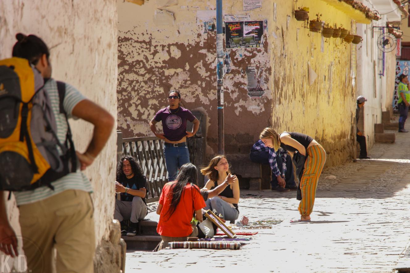 Les séducteurs professionnels de jeunes touristes, ou comment amour et jeux de pouvoir se mêlent sous les tropiques