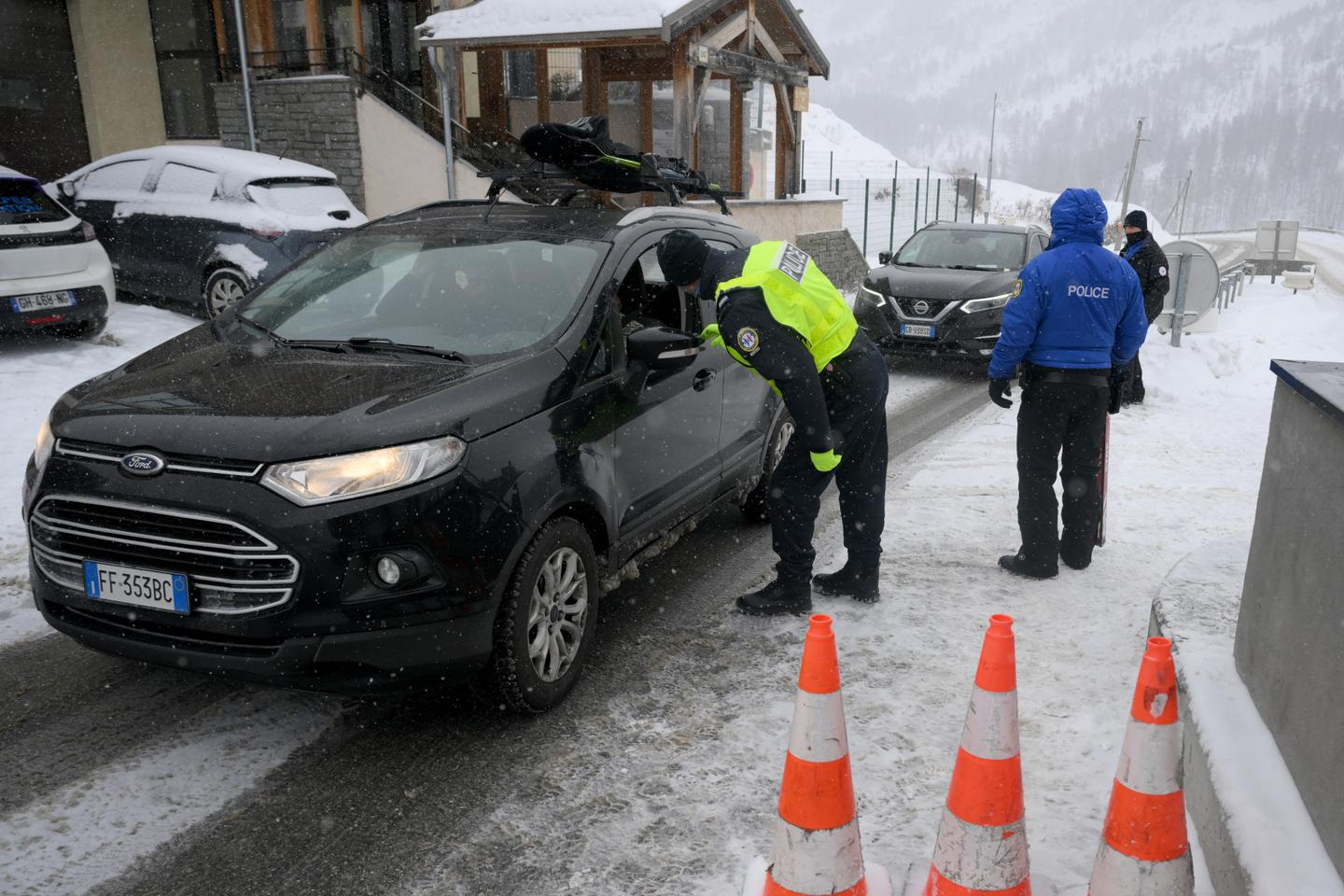Les conditions d’accueil des migrants à Montgenèvre jugées « indignes » par le contrôleur général des lieux de privation de liberté