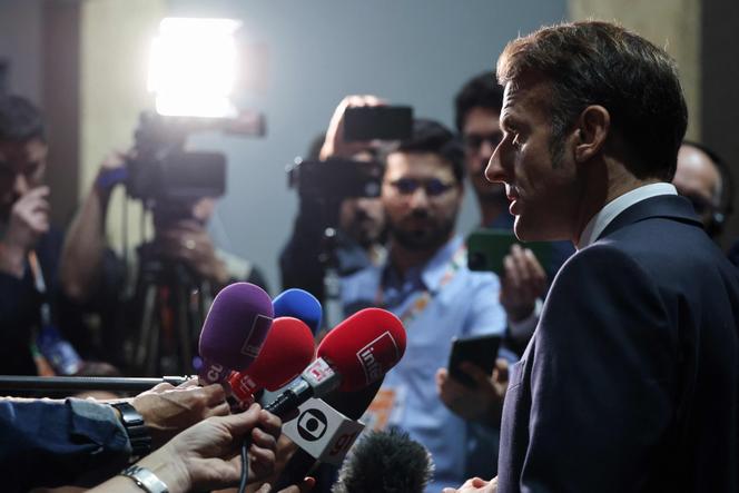 Le président français, Emmanuel Macron, s’adresse à la presse lors de la COP30 à Belem, dans l’Etat du Para, au Brésil, le 6 novembre 2025.