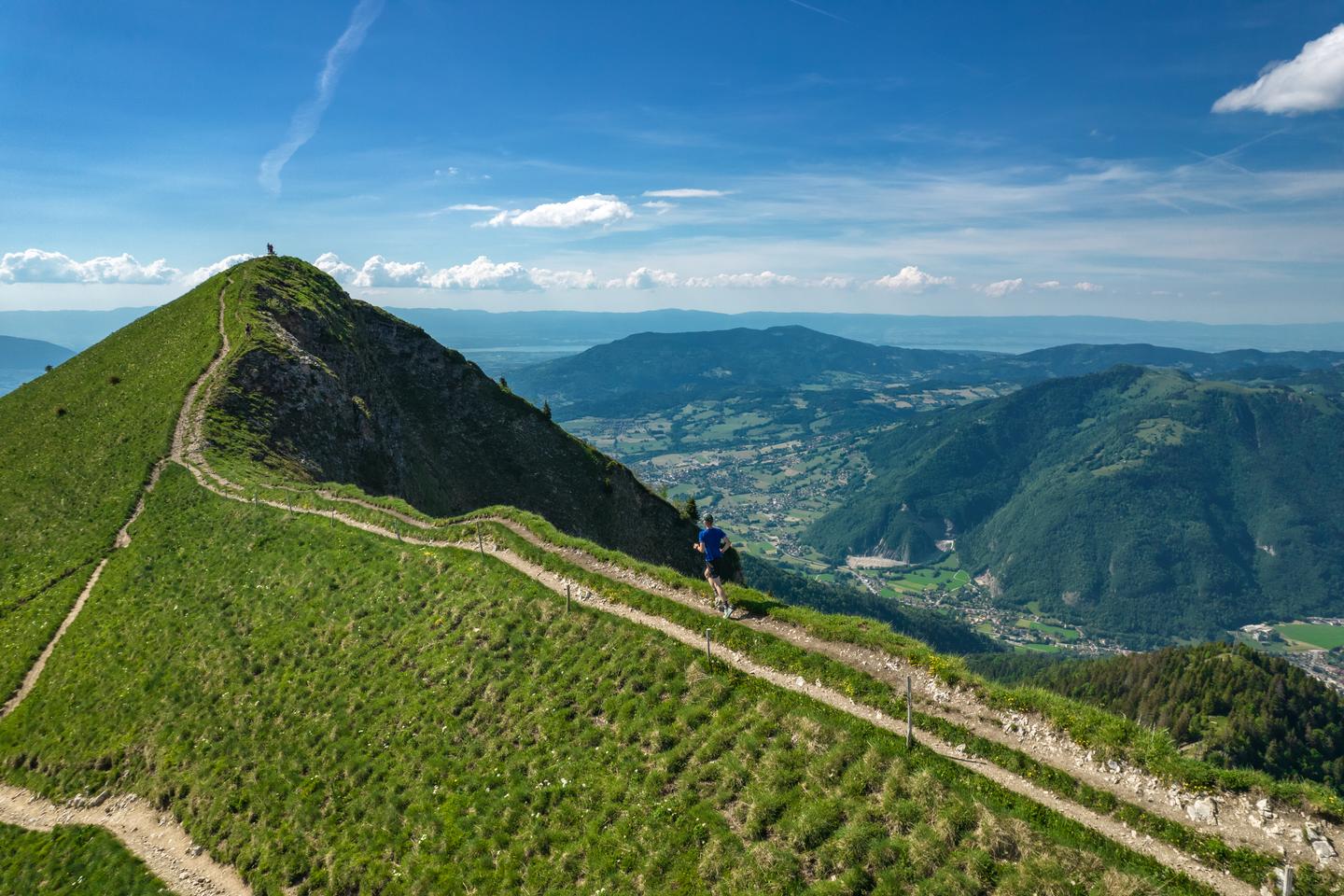 Le MÃ´le, un phare haut-savoyard face au mont Blanc