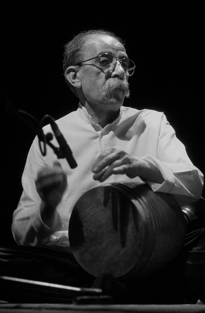 Le percussionniste Djamchid Chemirani, à Mulhouse, le 27 septembre 2005.